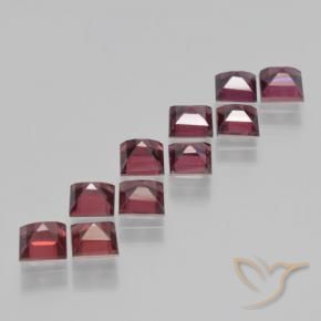 Shop natural 4.49ct スカーレットレッド パイロープガーネット gems, 四角形, from モザンビーグ at GemSelect. In stock, global shipping!