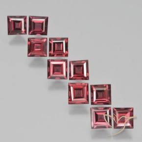 Shop natural 4.40ct ピンクがかったレッド パイロープガーネット gems, 四角形, from モザンビーグ at GemSelect. In stock, global shipping!