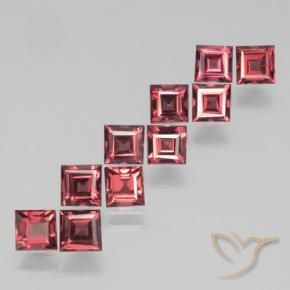 Shop natural 3.82ct スカーレットレッド パイロープガーネット gems, 四角形, from モザンビーグ at GemSelect. In stock, global shipping!