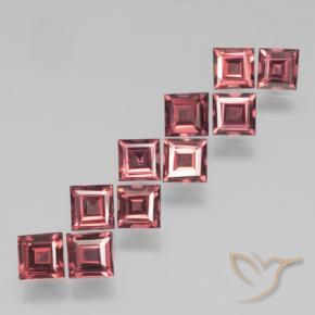 Shop natural 4.03ct メルローレッド パイロープガーネット gems, 四角形, from モザンビーグ at GemSelect. In stock, global shipping!