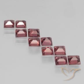 Shop natural 4.03ct メルローレッド パイロープガーネット gems, 四角形, from モザンビーグ at GemSelect. In stock, global shipping!
