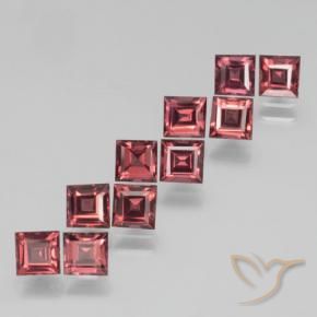 Shop natural 4.30ct スカーレットレッド パイロープガーネット gems, 四角形, from モザンビーグ at GemSelect. In stock, global shipping!