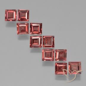 Shop natural 3.80ct ディープレッド パイロープガーネット gems, 四角形, from モザンビーグ at GemSelect. In stock, global shipping!