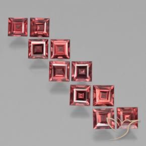 Shop natural 4.26ct クリムゾンレッド パイロープガーネット gems, 四角形, from モザンビーグ at GemSelect. In stock, global shipping!