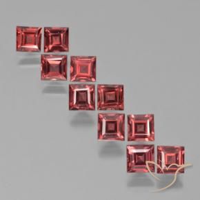 Shop natural 4.28ct 薄いスカーレットレッド パイロープガーネット gems, 四角形, from モザンビーグ at GemSelect. In stock, global shipping!