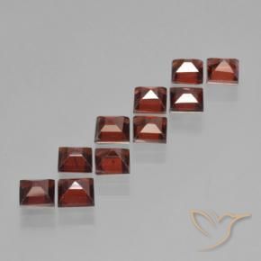 Shop natural 4.23ct ミディアムレッド パイロープガーネット gems, 四角形, from モザンビーグ at GemSelect. In stock, global shipping!