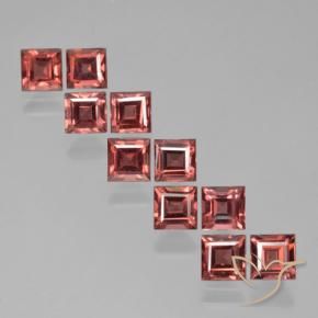 Shop natural 4.52ct ミディアムレッド パイロープガーネット gems, 四角形, from モザンビーグ at GemSelect. In stock, global shipping!