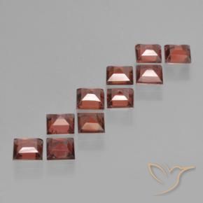 Shop natural 3.33ct ダークレッド パイロープガーネット gems, 四角形, from モザンビーグ at GemSelect. In stock, global shipping!