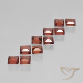 Shop natural 3.47ct ミディアムレッド パイロープガーネット gems, 四角形, from モザンビーグ at GemSelect. In stock, global shipping!