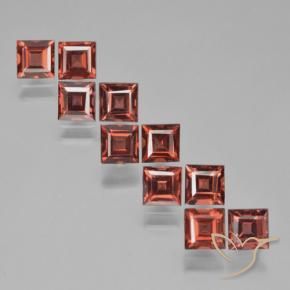 Shop natural 4.61ct ダークレッド パイロープガーネット gems, 四角形, from モザンビーグ at GemSelect. In stock, global shipping!
