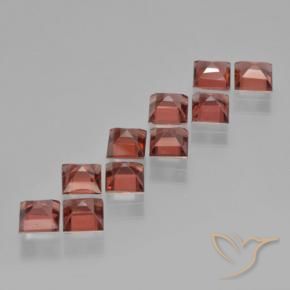 Shop natural 4.61ct ダークレッド パイロープガーネット gems, 四角形, from モザンビーグ at GemSelect. In stock, global shipping!