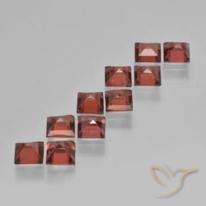 Shop natural 4.31ct ダークレッド パイロープガーネット gems, 四角形, from モザンビーグ at GemSelect. In stock, global shipping!