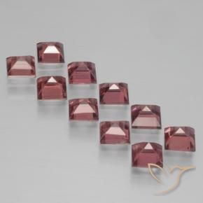 Shop natural 4.62ct ディープレッド パイロープガーネット gems, 四角形, from モザンビーグ at GemSelect. In stock, global shipping!