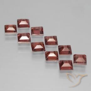 Shop natural 3.98ct ディープレッド パイロープガーネット gems, 四角形, from モザンビーグ at GemSelect. In stock, global shipping!