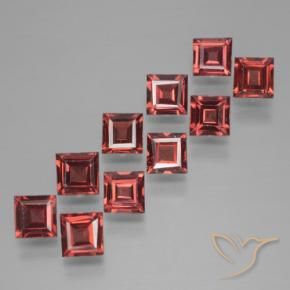 Shop natural 4.11ct ミディアムレッド パイロープガーネット gems, 四角形, from モザンビーグ at GemSelect. In stock, global shipping!