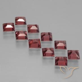 Shop natural 4.38ct ディープレッド パイロープガーネット gems, 四角形, from モザンビーグ at GemSelect. In stock, global shipping!