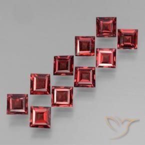 Shop natural 3.92ct ダークレッド パイロープガーネット gems, 四角形, from モザンビーグ at GemSelect. In stock, global shipping!