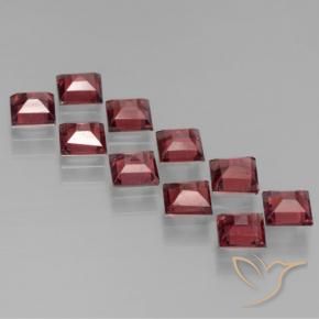 Shop natural 4.13ct 濃いレッドワイン パイロープガーネット gems, 四角形, from モザンビーグ at GemSelect. In stock, global shipping!