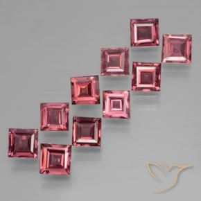 Shop natural 3.88ct ミディアムダークレッド パイロープガーネット gems, 四角形, from モザンビーグ at GemSelect. In stock, global shipping!