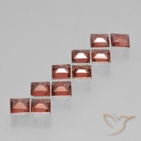 Shop natural 4.17ct ミディアムレッド パイロープガーネット gems, 四角形, from モザンビーグ at GemSelect. In stock, global shipping!