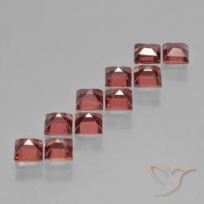 Shop natural 4.94ct スカーレットレッド パイロープガーネット gems, 四角形, from モザンビーグ at GemSelect. In stock, global shipping!