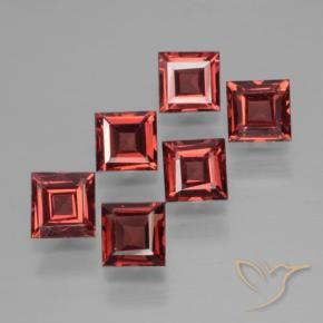 Shop natural 2.71ct ディープレッド パイロープガーネット gems, 四角形, from モザンビーグ at GemSelect. In stock, global shipping!