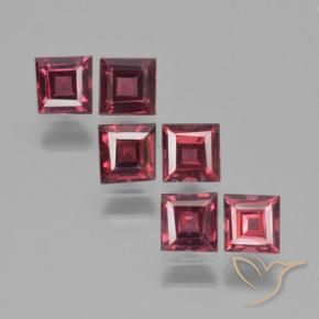 Shop natural 2.28ct ラズベリーレッド パイロープガーネット gems, 四角形, from モザンビーグ at GemSelect. In stock, global shipping!