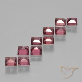 Shop natural 3.71ct ディープレッド パイロープガーネット gems, 四角形, from モザンビーグ at GemSelect. In stock, global shipping!