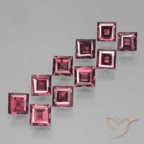 Shop natural 4.30ct ダークレッド パイロープガーネット gems, 四角形, from モザンビーグ at GemSelect. In stock, global shipping!