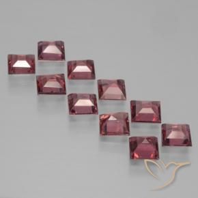 Shop natural 4.04ct ミディアムダークレッド パイロープガーネット gems, 四角形, from モザンビーグ at GemSelect. In stock, global shipping!