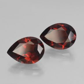 自然派の商品を探す 4.95ct 黒がかった赤 パイロープガーネット 宝石, 洋梨の形, モザンビーグ からGemSelectで. 在庫あり、世界各国へ発送!