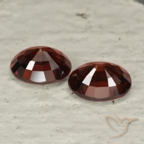 Shop natural 3.39ct 濃いブラッドレッド パイロープガーネット gems, 楕円形, from モザンビーグ at GemSelect. In stock, global shipping!