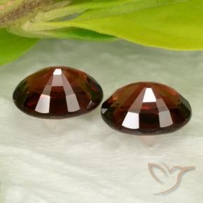 Shop natural 3.26ct ダークレッド パイロープガーネット gems, 楕円形, from モザンビーグ at GemSelect. In stock, global shipping!