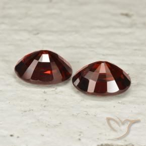 Shop natural 3.36ct ディープレッド パイロープガーネット gems, 楕円形, from モザンビーグ at GemSelect. In stock, global shipping!