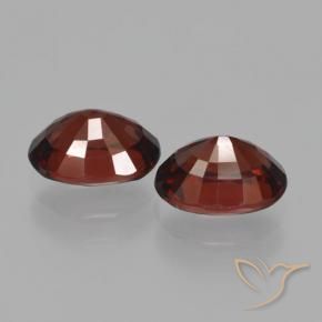 Shop natural 3.43ct ディープレッド パイロープガーネット gems, 楕円形, from モザンビーグ at GemSelect. In stock, global shipping!