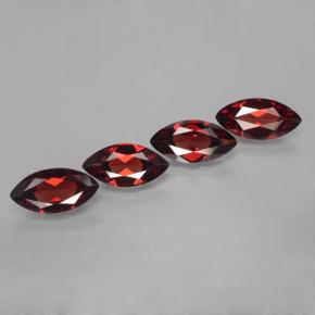 6.94カラットの天然濃いブラッドレッドパイロープガーネット（12.1×6 mm・マーキス）
