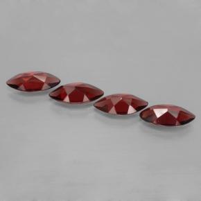 6.94カラットの天然濃いブラッドレッドパイロープガーネット（12.1×6 mm・マーキス）