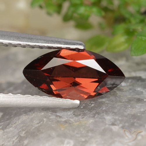 1.17ct 天然 ミディアムレッド パイロープガーネット, マーキーズ, VVS-VS