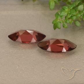 Shop natural 2.49ct 濃いスカーレットレッド パイロープガーネット gems, マーキーズ, from モザンビーグ at GemSelect. In stock, global shipping!