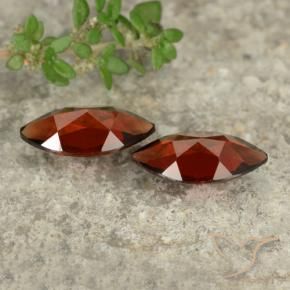 Shop natural 2.36ct ダークレッド パイロープガーネット gems, マーキーズ, from モザンビーグ at GemSelect. In stock, global shipping!