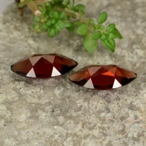 Shop natural 2.25ct ディープレッド パイロープガーネット gems, マーキーズ, from モザンビーグ at GemSelect. In stock, global shipping!