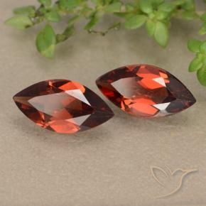Shop natural 2.15ct ディープレッド パイロープガーネット gems, マーキーズ, from モザンビーグ at GemSelect. In stock, global shipping!