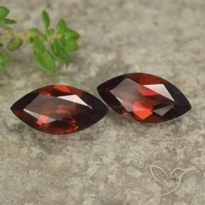 Shop natural 2.37ct ディープレッド パイロープガーネット gems, マーキーズ, from モザンビーグ at GemSelect. In stock, global shipping!