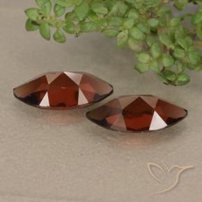 Shop natural 2.52ct ディープレッド パイロープガーネット gems, マーキーズ, from モザンビーグ at GemSelect. In stock, global shipping!