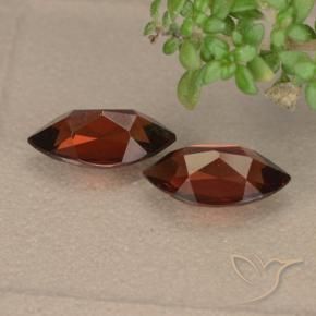 Shop natural 2.52ct ダークレッド パイロープガーネット gems, マーキーズ, from モザンビーグ at GemSelect. In stock, global shipping!