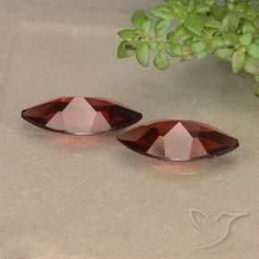 Shop natural 1.73ct ミディアムレッド パイロープガーネット gems, マーキーズ, from モザンビーグ at GemSelect. In stock, global shipping!