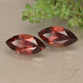 Shop natural 2.46ct 濃いベリーレッド パイロープガーネット gems, マーキーズ, from モザンビーグ at GemSelect. In stock, global shipping!