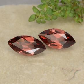Shop natural 2.39ct 濃いベリーレッド パイロープガーネット gems, マーキーズ, from モザンビーグ at GemSelect. In stock, global shipping!