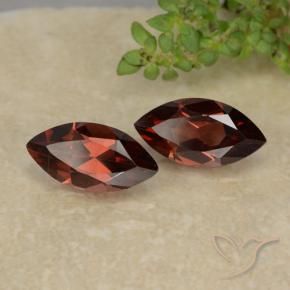 Shop natural 2.50ct ミディアムレッド パイロープガーネット gems, マーキーズ, from モザンビーグ at GemSelect. In stock, global shipping!