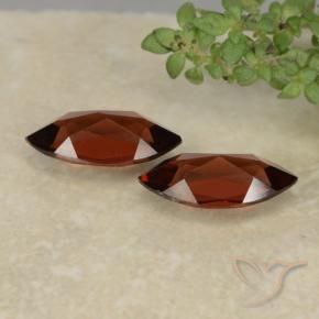 Shop natural 2.16ct 濃い赤 パイロープガーネット gems, マーキーズ, from モザンビーグ at GemSelect. In stock, global shipping!